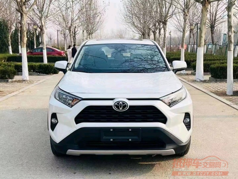 聊城22年丰田RAV4荣放1