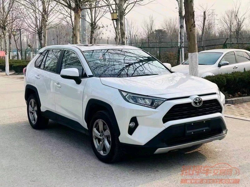 聊城22年丰田RAV4荣放3
