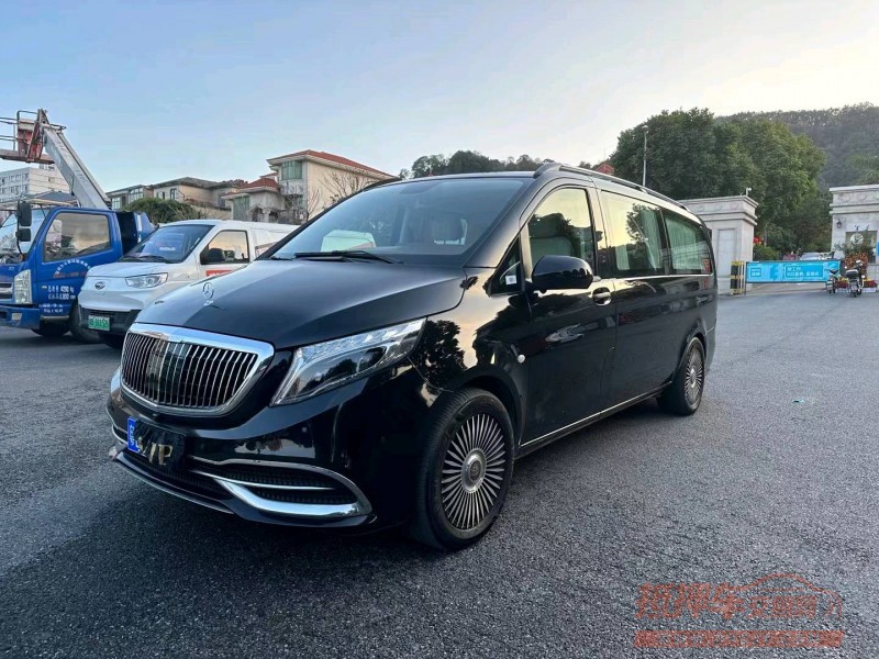 广州22年奔驰威霆2