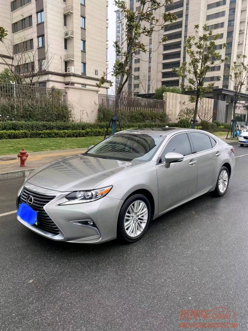 济南17年雷克萨斯ES2