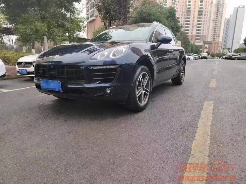 安順16年保時捷Macan2