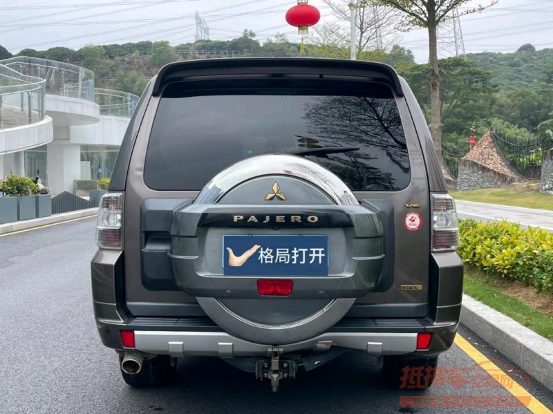 广州17年三菱帕杰罗2