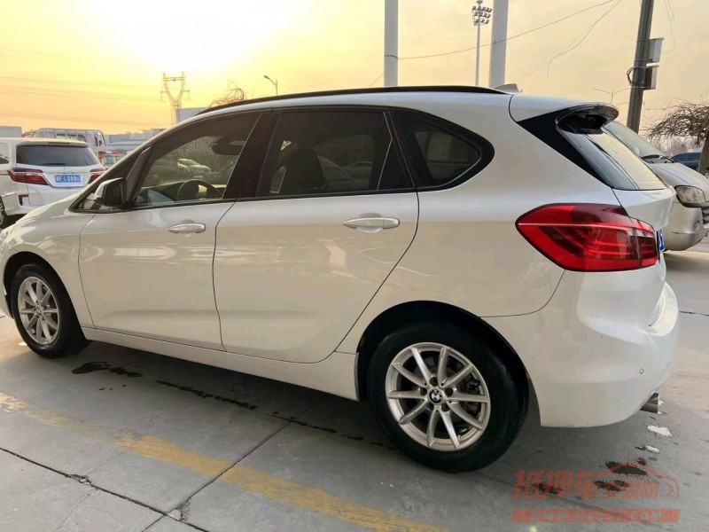 保定17年宝马2系4