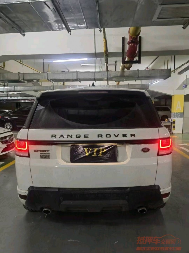 济南17年路虎揽胜运动9