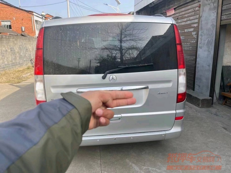 武汉11年奔驰唯雅诺6