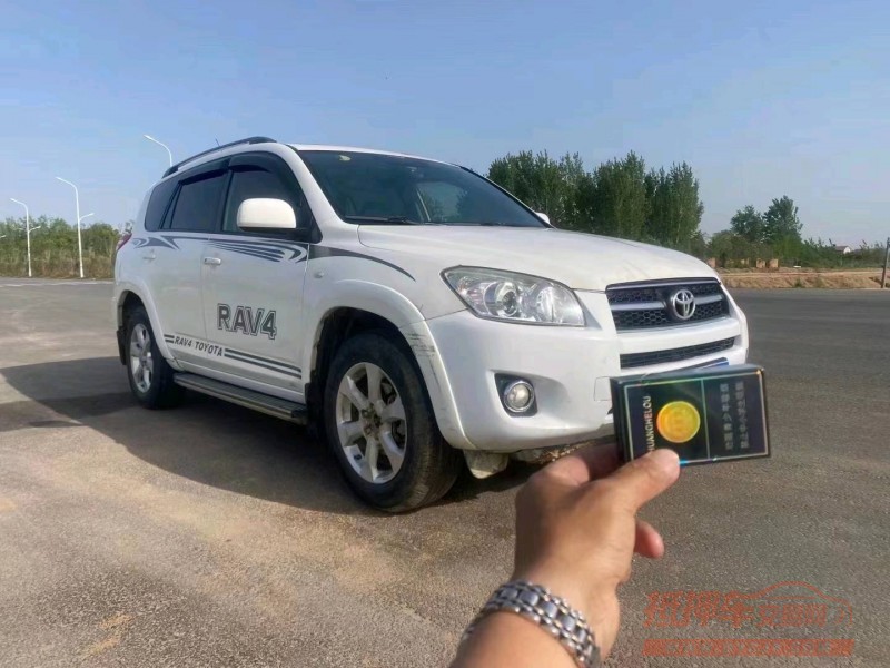 武汉11年丰田RAV4荣放2