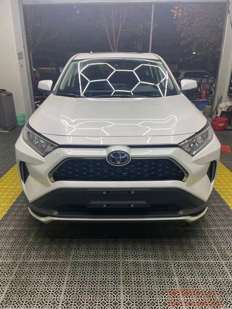 石家庄23年丰田RAV4荣放1
