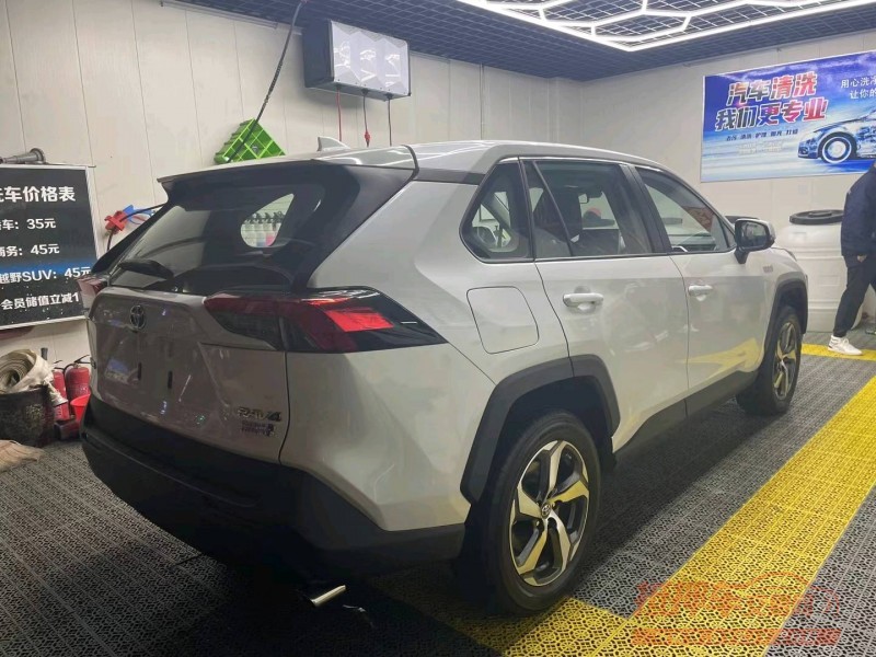 石家庄23年丰田RAV4荣放7