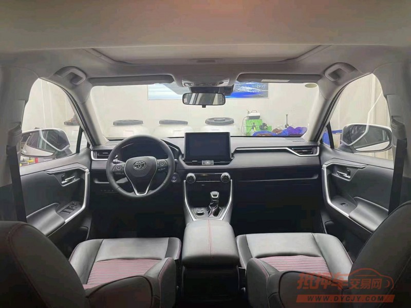 邯郸23年丰田锐志2