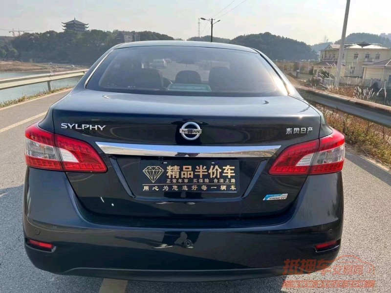 邯郸16年日产轩逸5