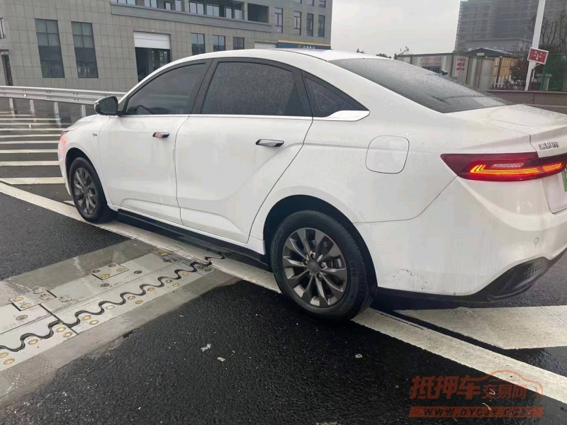嘉兴21年吉利几何7