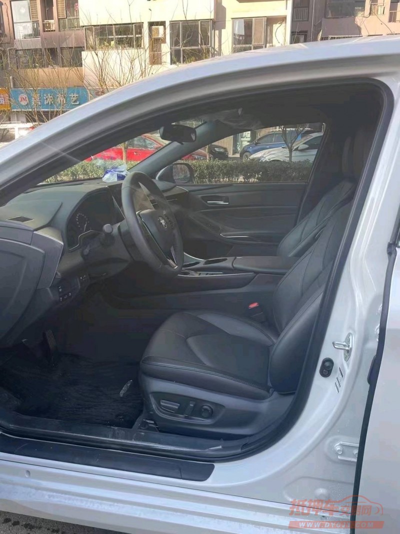 邯郸22年丰田亚洲龙3