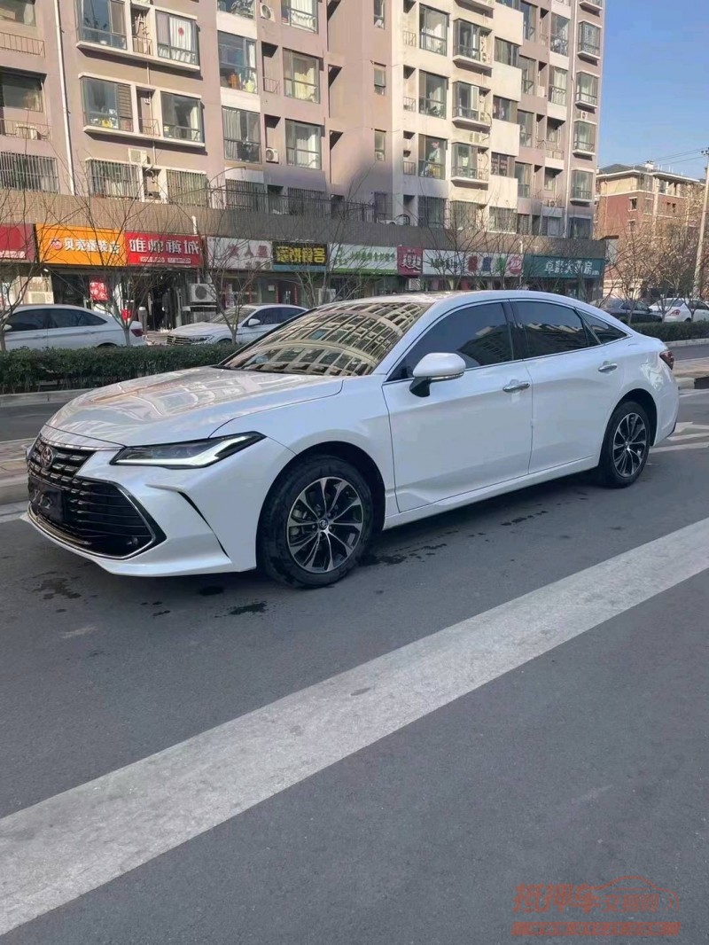 邯郸22年丰田亚洲龙1