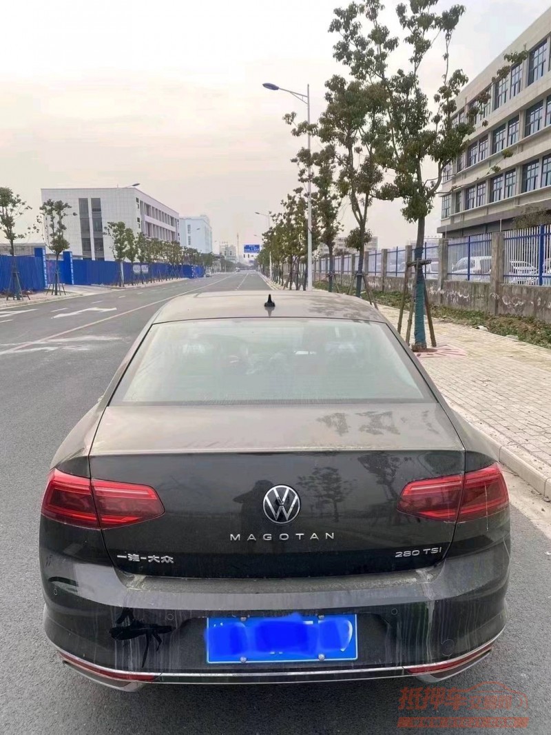 潍坊22年大众迈腾9