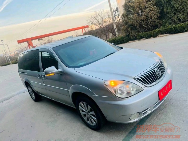 东营12年别克GL82