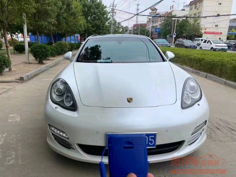 淮南13年保时捷帕拉梅拉1