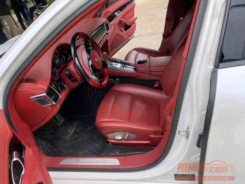 淮南13年保时捷帕拉梅拉3