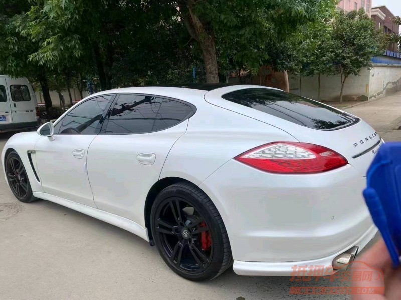 淮南13年保时捷帕拉梅拉6