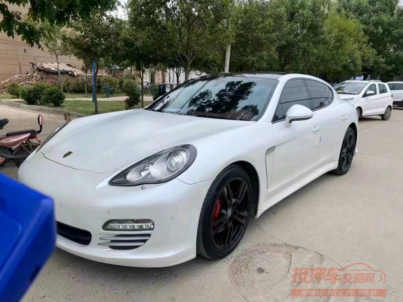 淮南13年保时捷帕拉梅拉8
