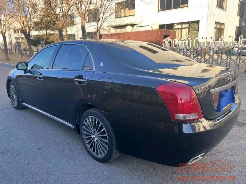 邯郸11年丰田皇冠7