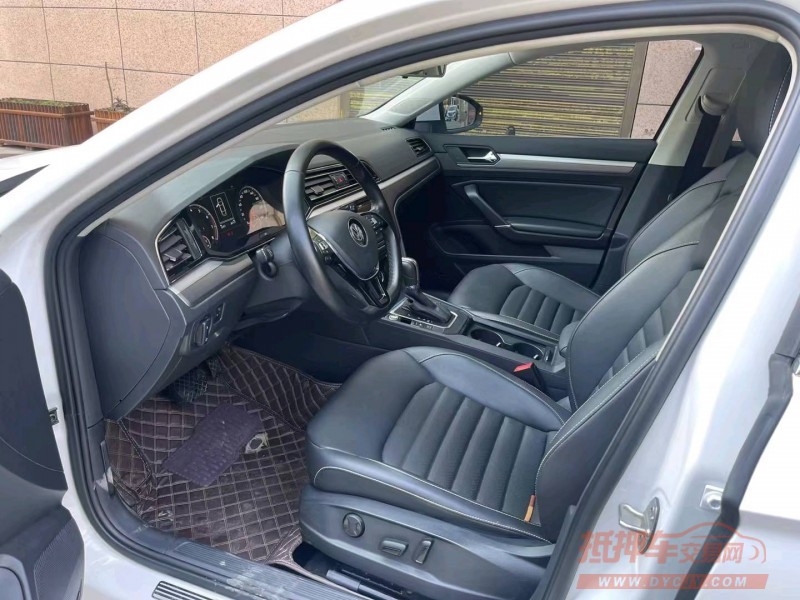 济南20年大众凌渡5