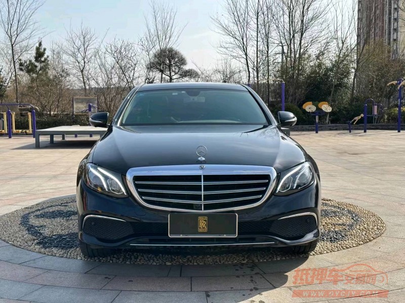 青岛20年奔驰E8