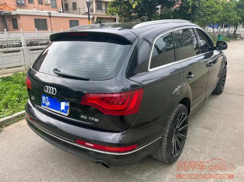 珠海12年奥迪Q76