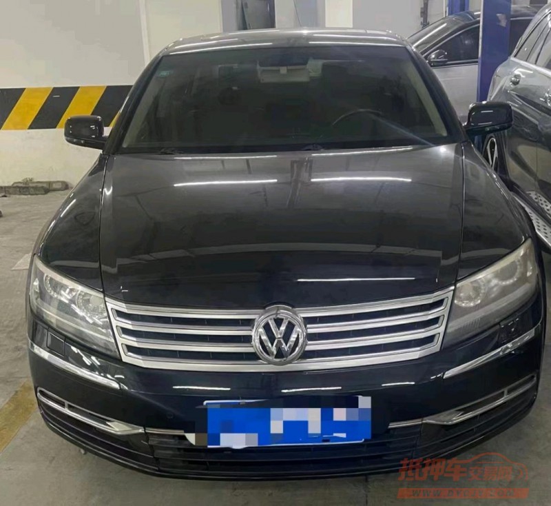 保定13年大众辉腾1