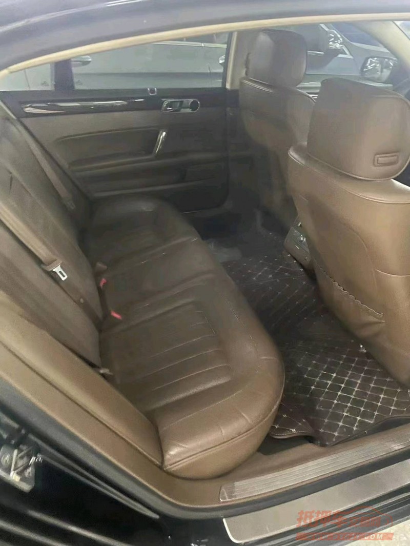 保定13年大众辉腾2