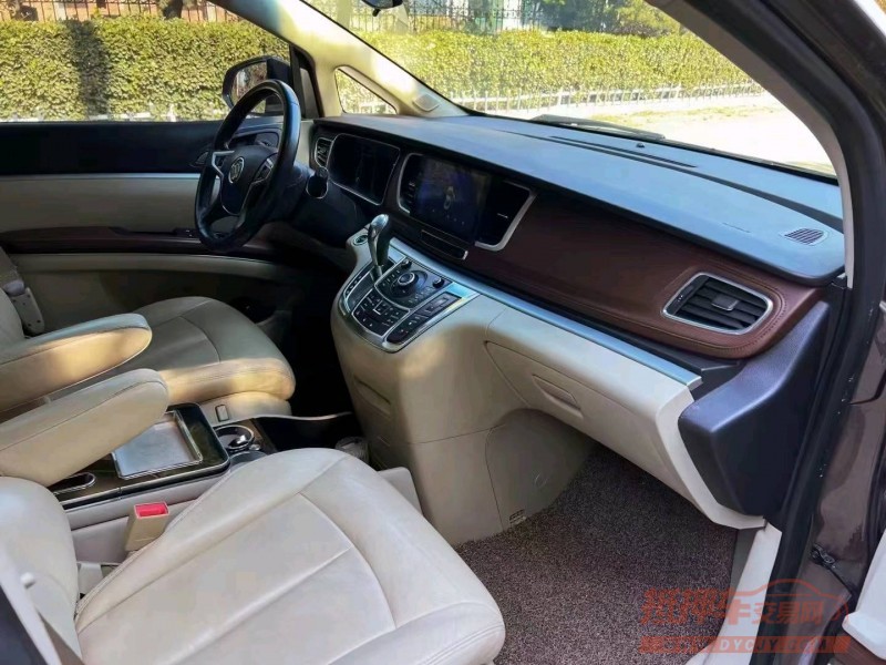 枣庄16年别克GL86