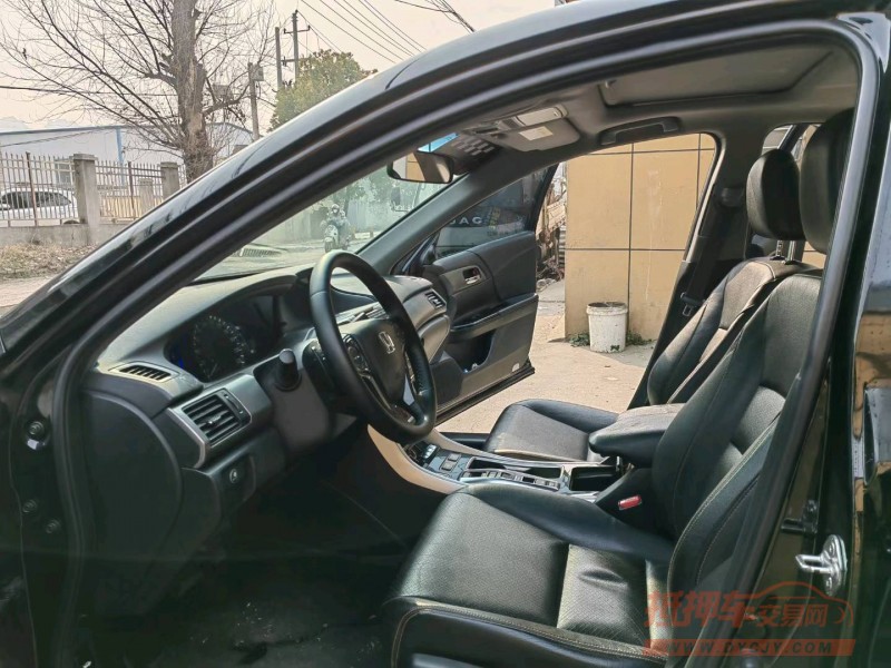 北京17年本田雅阁6