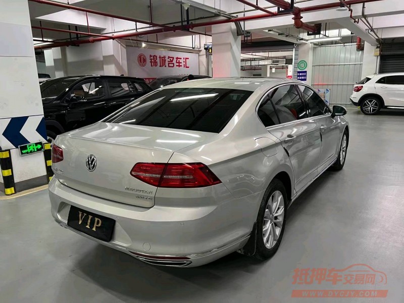 成都17年大众迈腾7