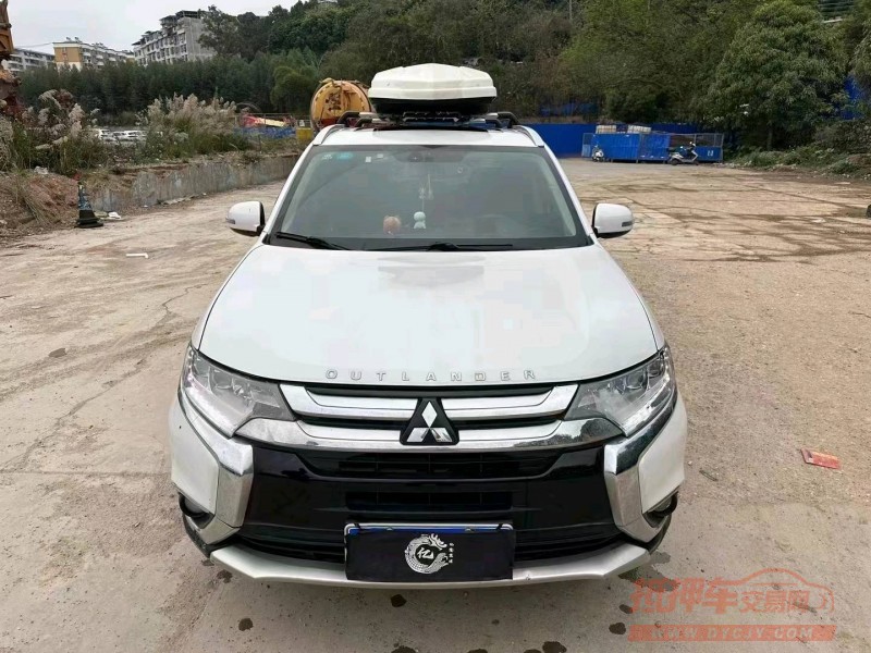 邯郸19年三菱欧蓝德1