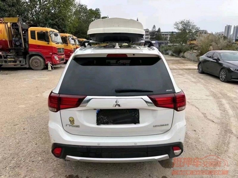 邯郸19年三菱欧蓝德5