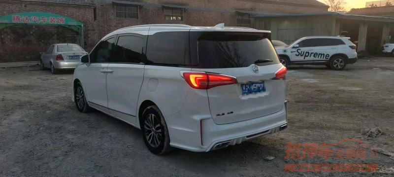 枣庄17年别克GL82