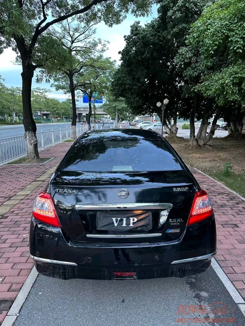 广州11年日产天籁9