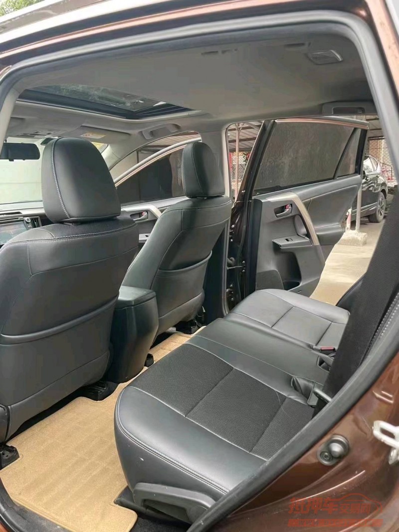 珠海15年丰田RAV4荣放1