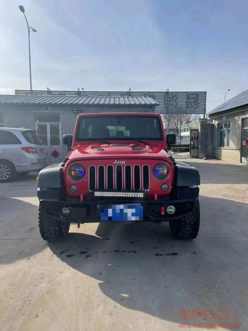 枣庄18年Jeep牧马人1