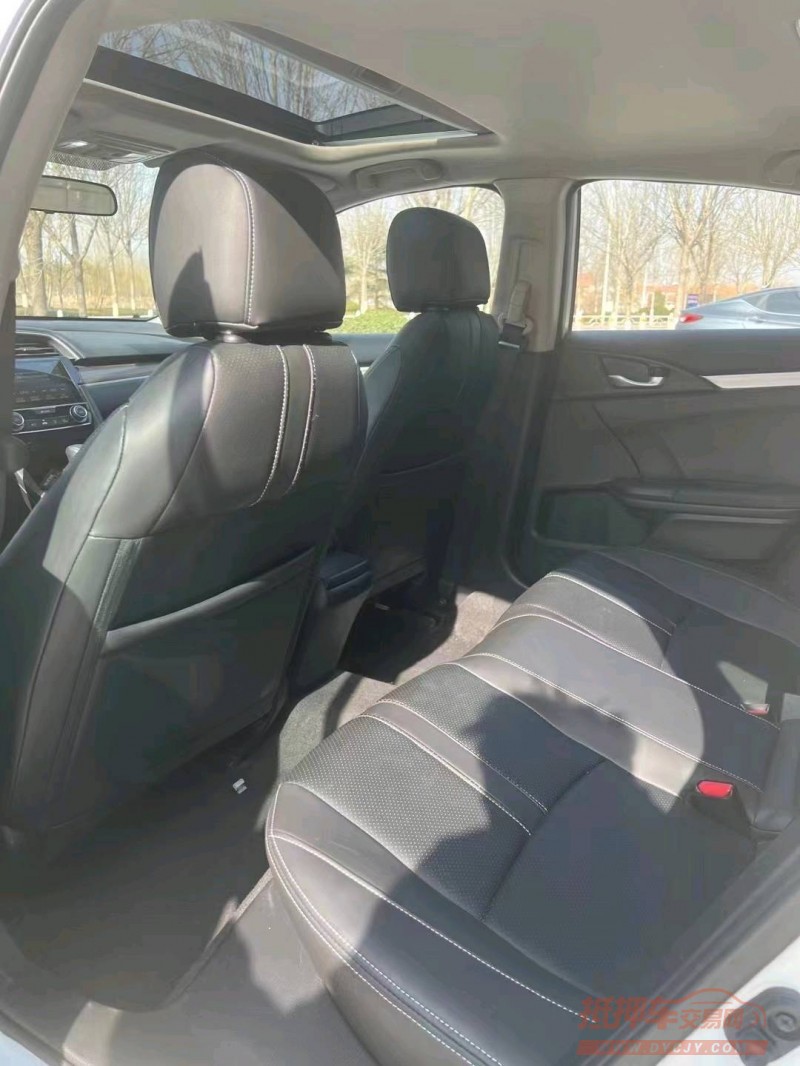 北京21年本田思域4