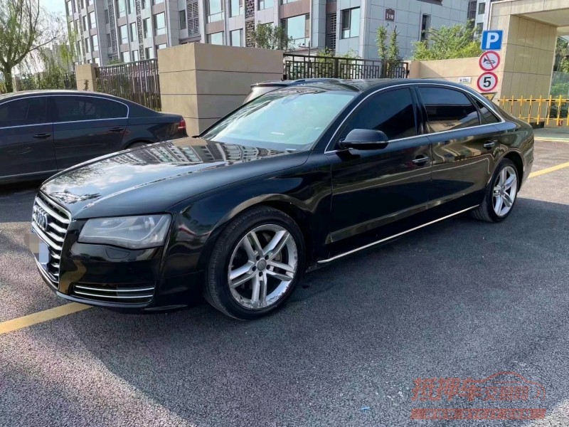 邢台11年奥迪A8L3