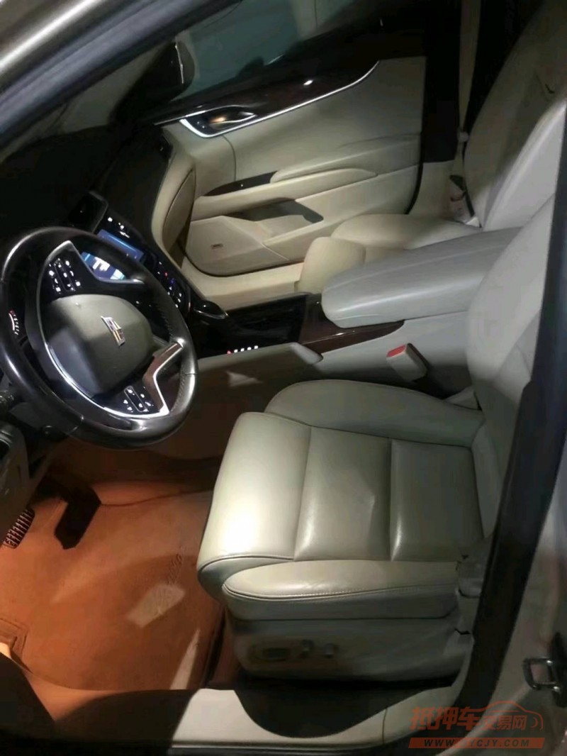 济宁17年凯迪拉克XTS2