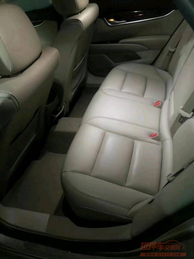 济宁17年凯迪拉克XTS4