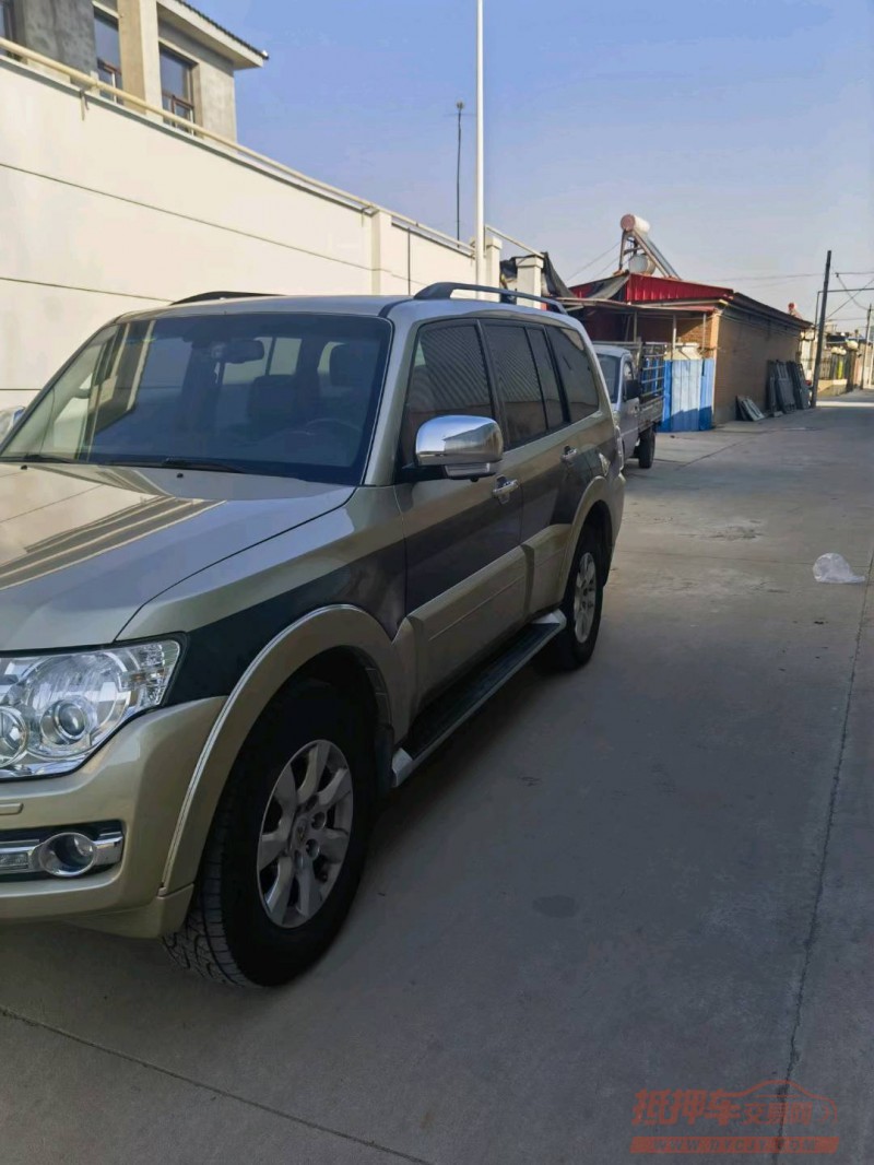 邯郸14年三菱帕杰罗4