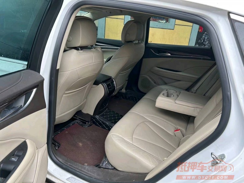 嘉兴17年别克君越3