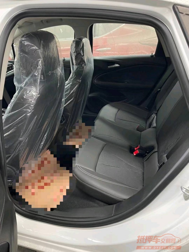 临沂22年别克威朗5