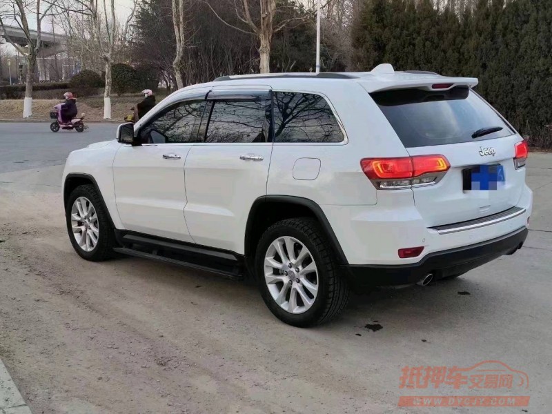 枣庄18年Jeep大切诺基4