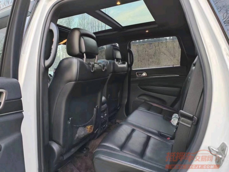 枣庄18年Jeep大切诺基8