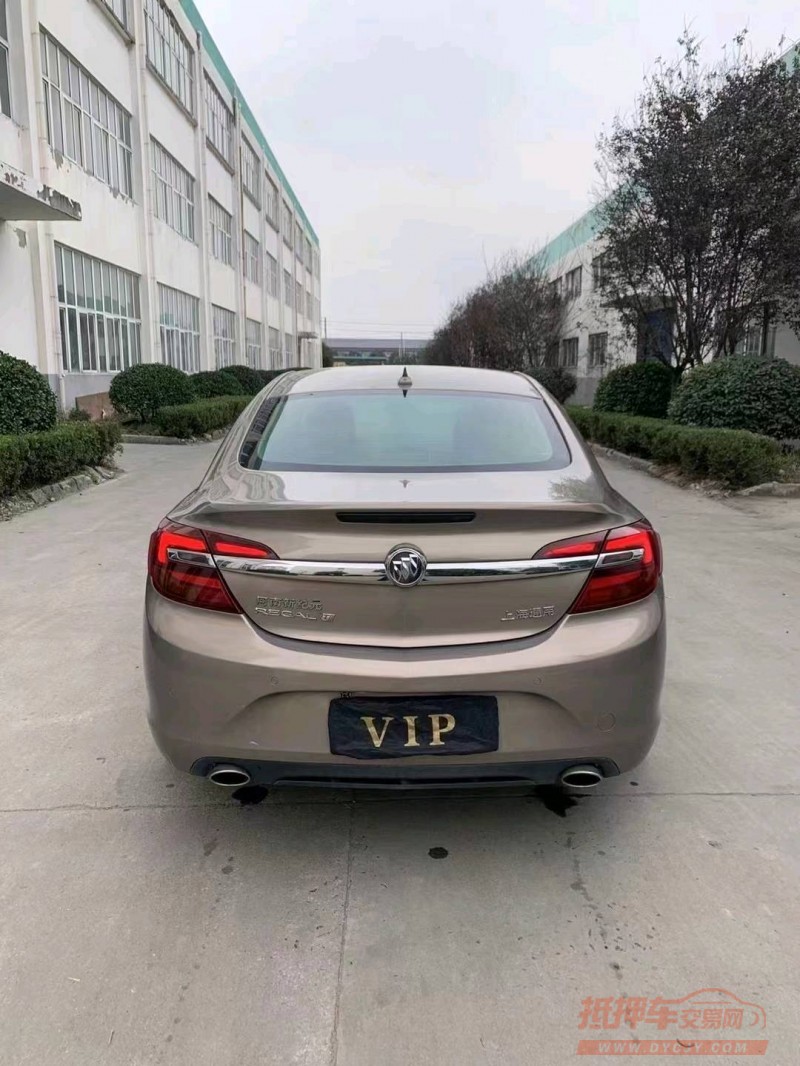 徐州15年别克君威9