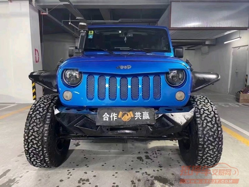 枣庄16年Jeep牧马人9