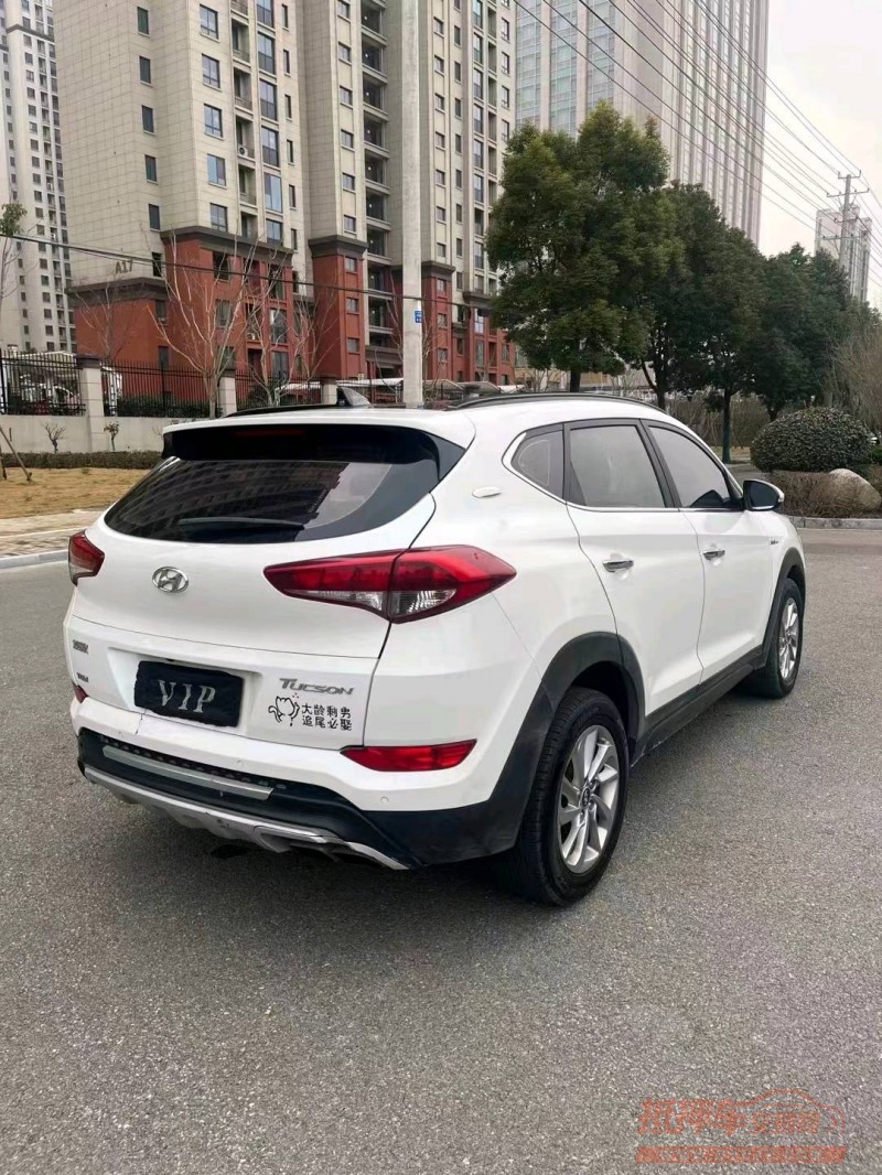 淮南17年现代途胜5